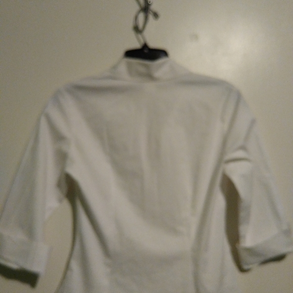A White Blouse. - Picture 4 of 4